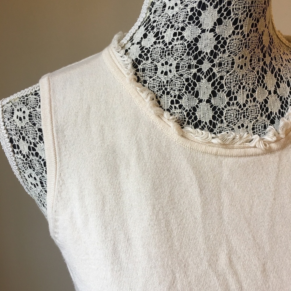 Essentiel Antwerp Sleeveless Top With Fringe - Picture 2 of 6